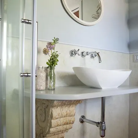 Tenuta Di Rota * レッジェッロ