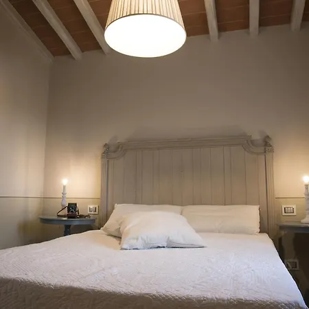 ホテル Tenuta Di Rota レッジェッロ